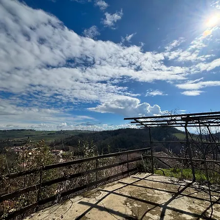 Terrazza Vista Langhe Con Posto Auto * Vezza d'Alba