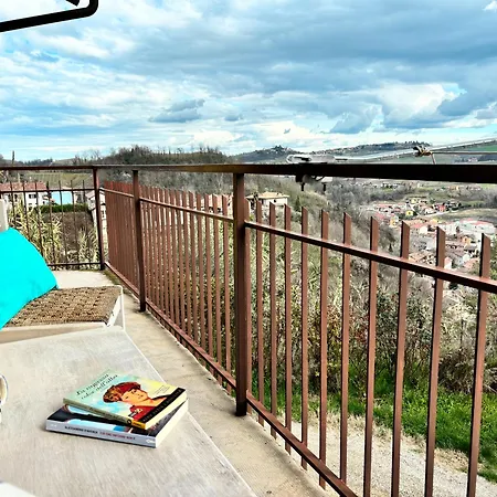Terrazza Vista Langhe Con Posto Auto Casa vacanze